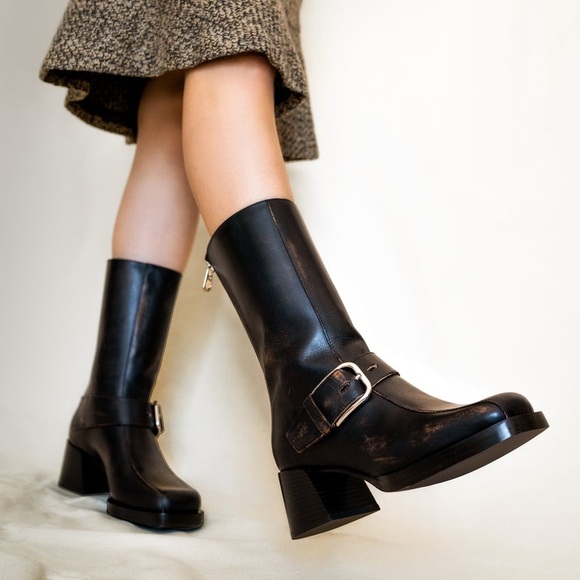 Labucq • Janis Boot - Picture 1 of 16